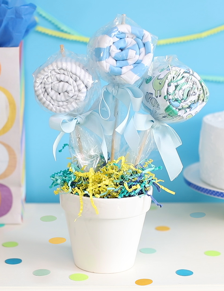 baby shower burp cloth bouquet gift idea