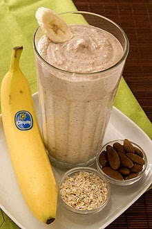 banana smoothies and healthy cookies