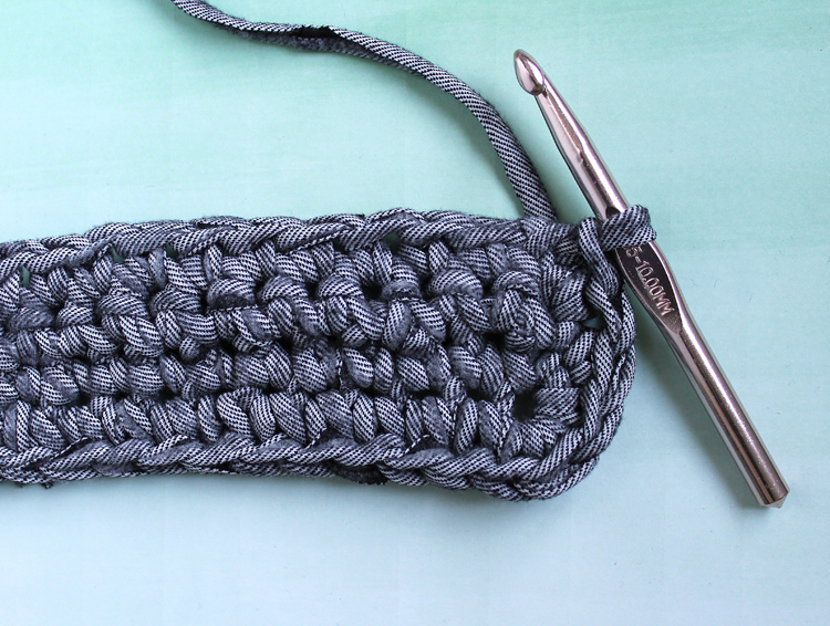 Crochet tutorial step-by-step