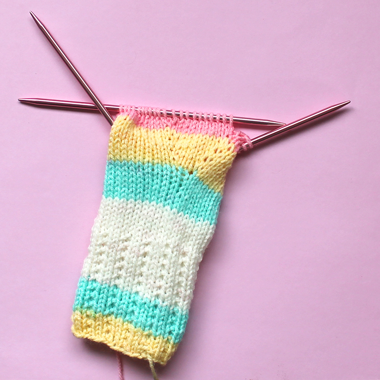 How to Knit Gloves