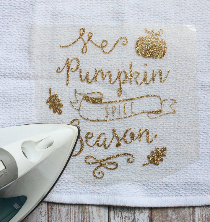 Create a pretty tea towel to decorate your kitchen for fall