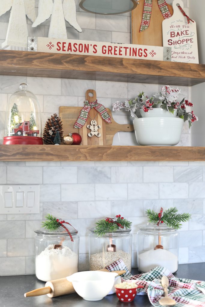 How to decorate your kitchen for Christmas