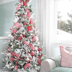 how to decorate a christmas tree