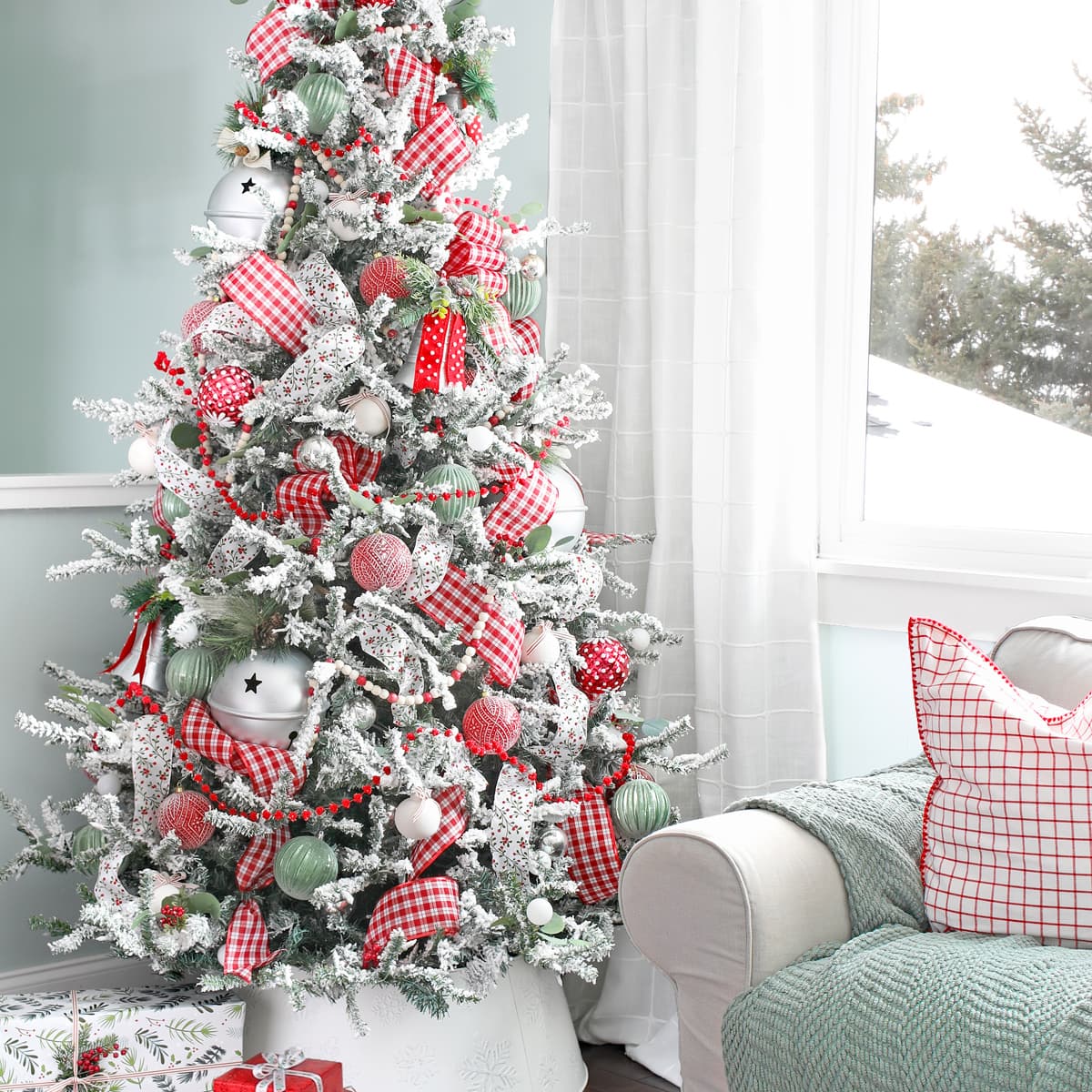 how to decorate your christmas like a pro