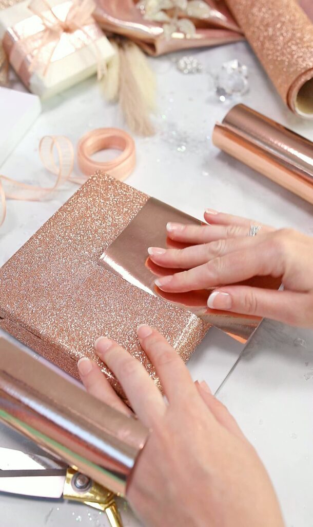 how to make a pocket gift wrapping