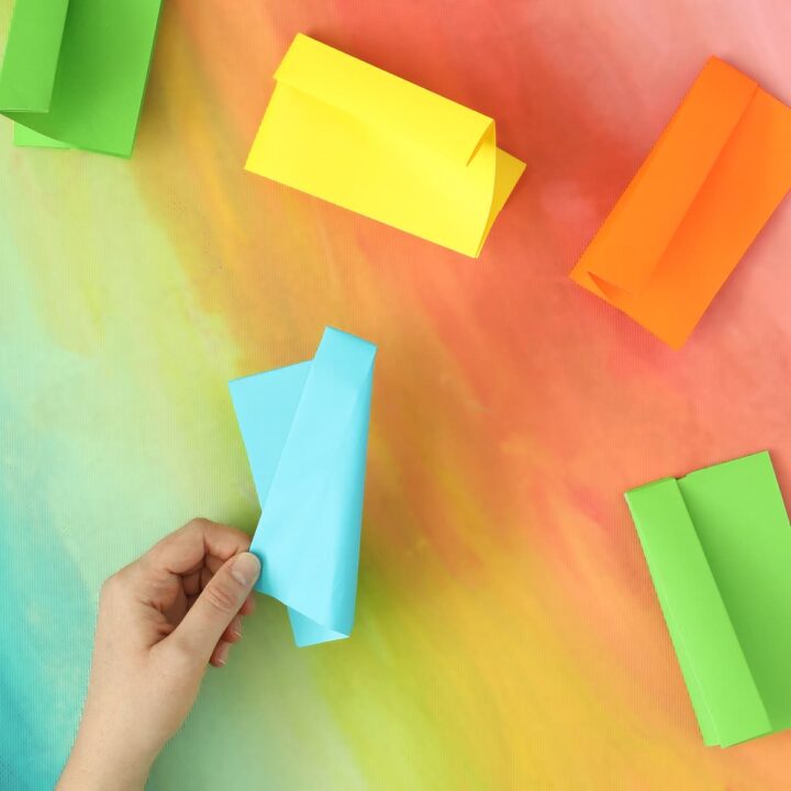 How To Make Paper Poppers