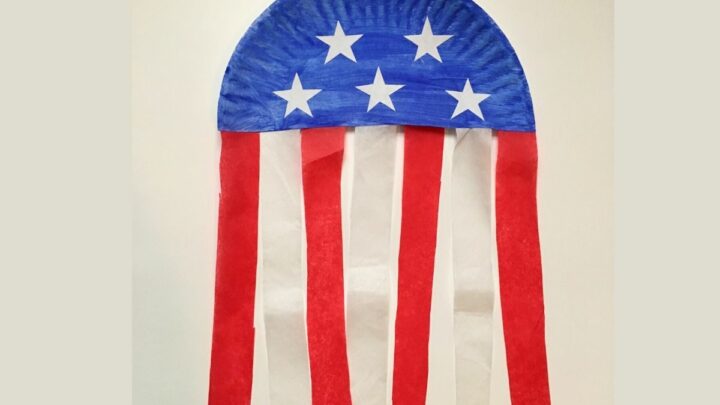 Crafting with Kids: 4th of July Popsicle Flag