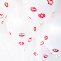 pucker up valentines day party balloons