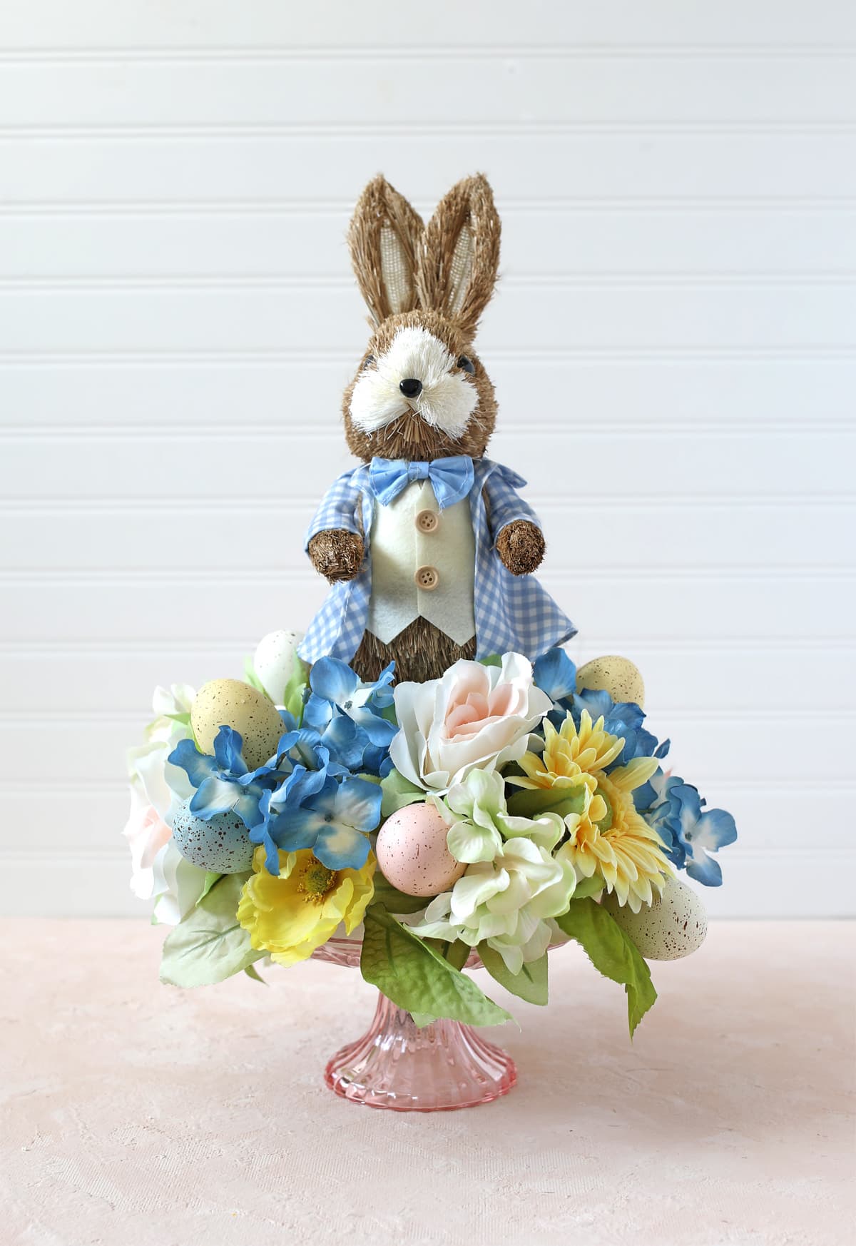 easy spring floral and bunny centerpiece