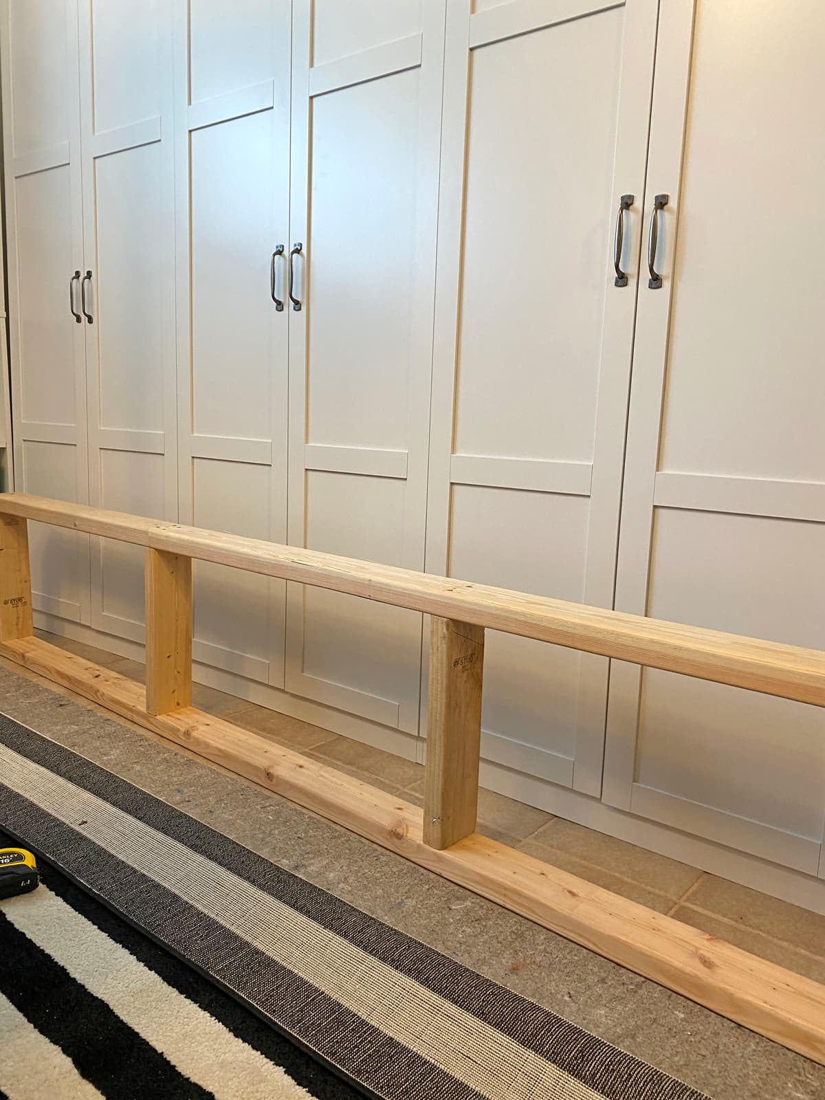 base support piece for built ins